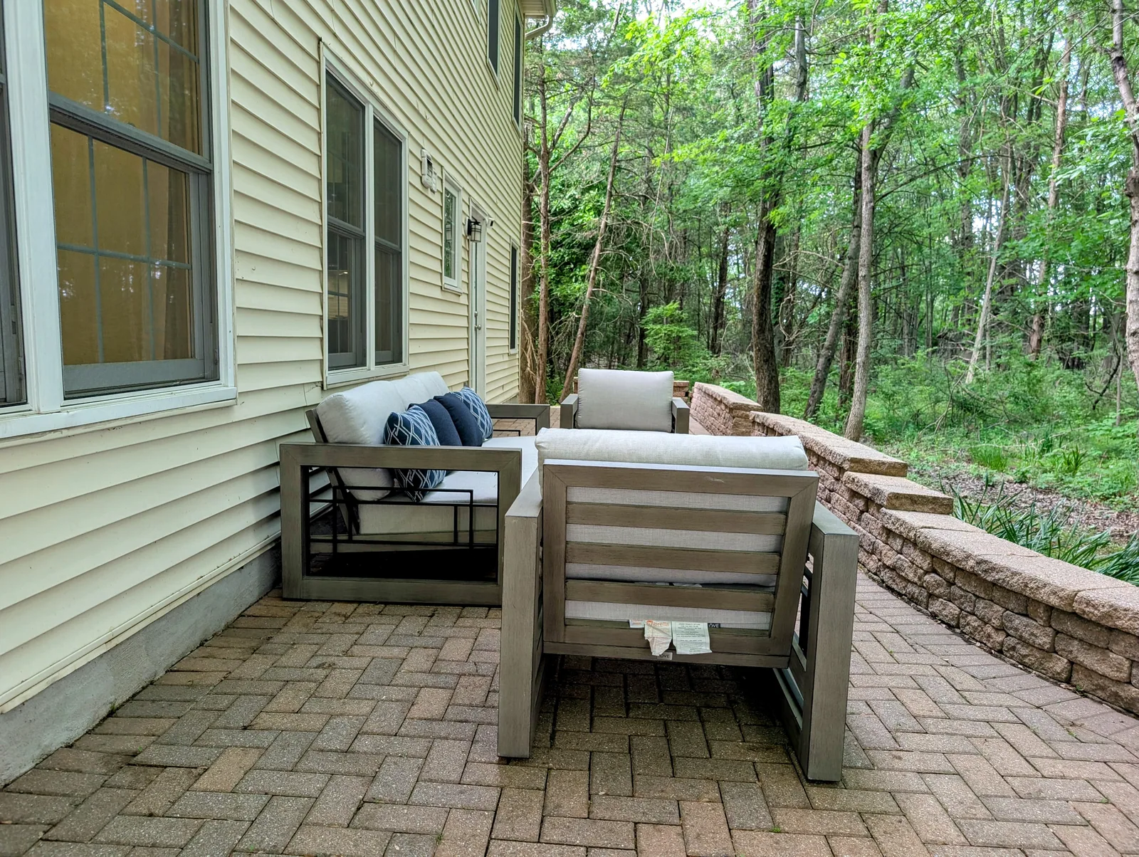 Patio & Fenced Yard