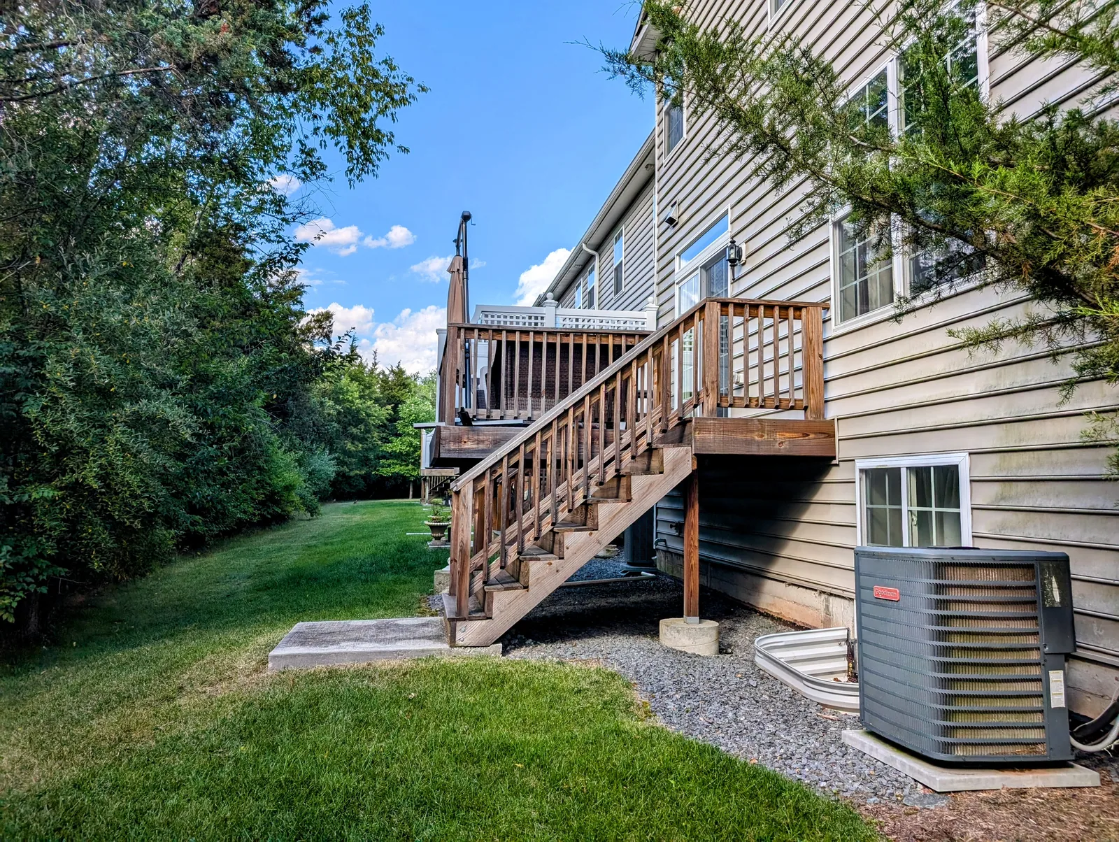 Deck & Backyard