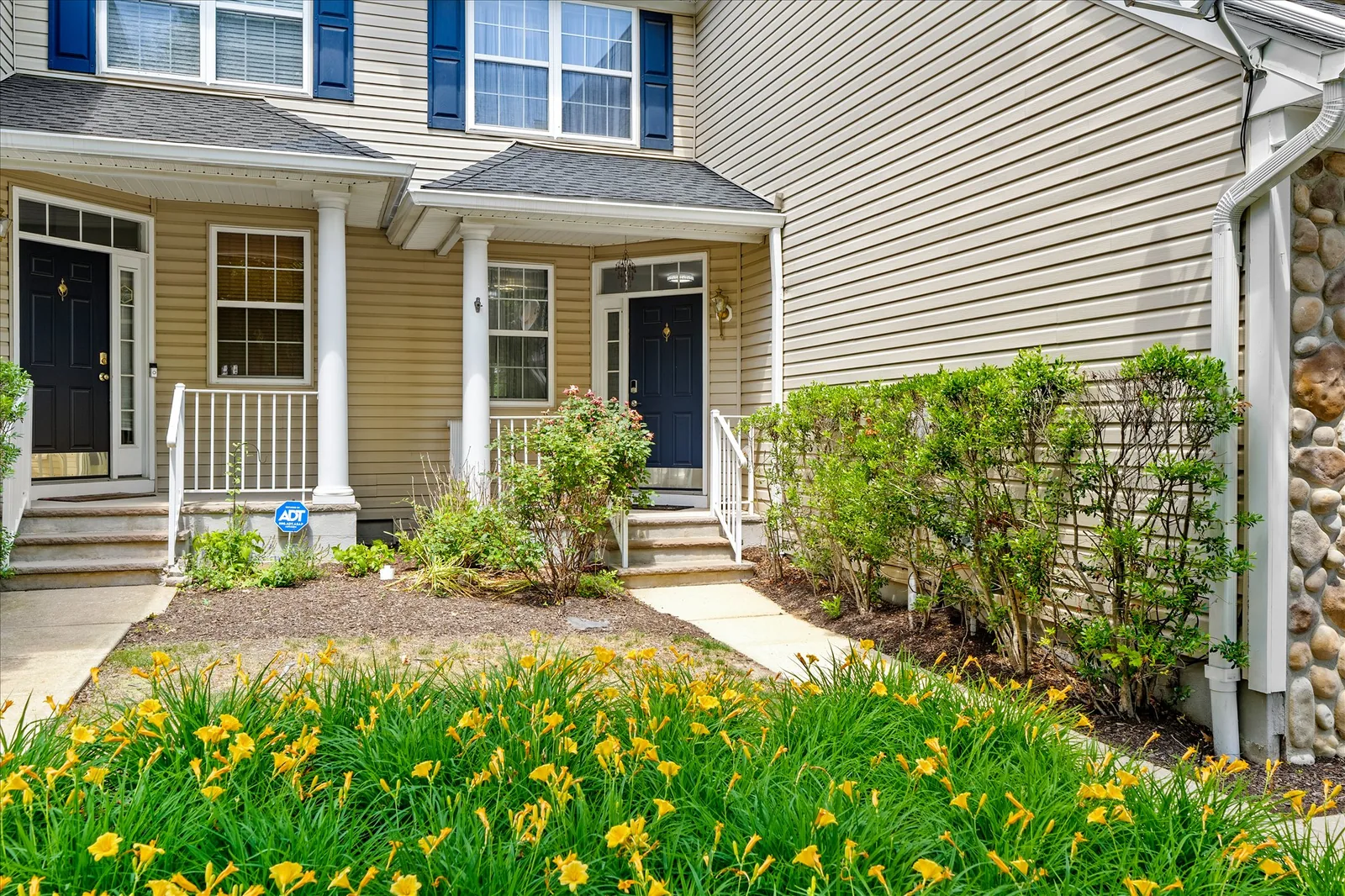 55 Scarlet Oak Drive